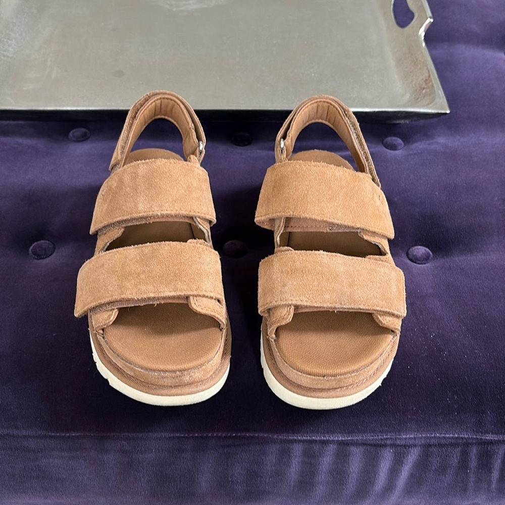 UGG Goldenstar Slingback in Chestnut
